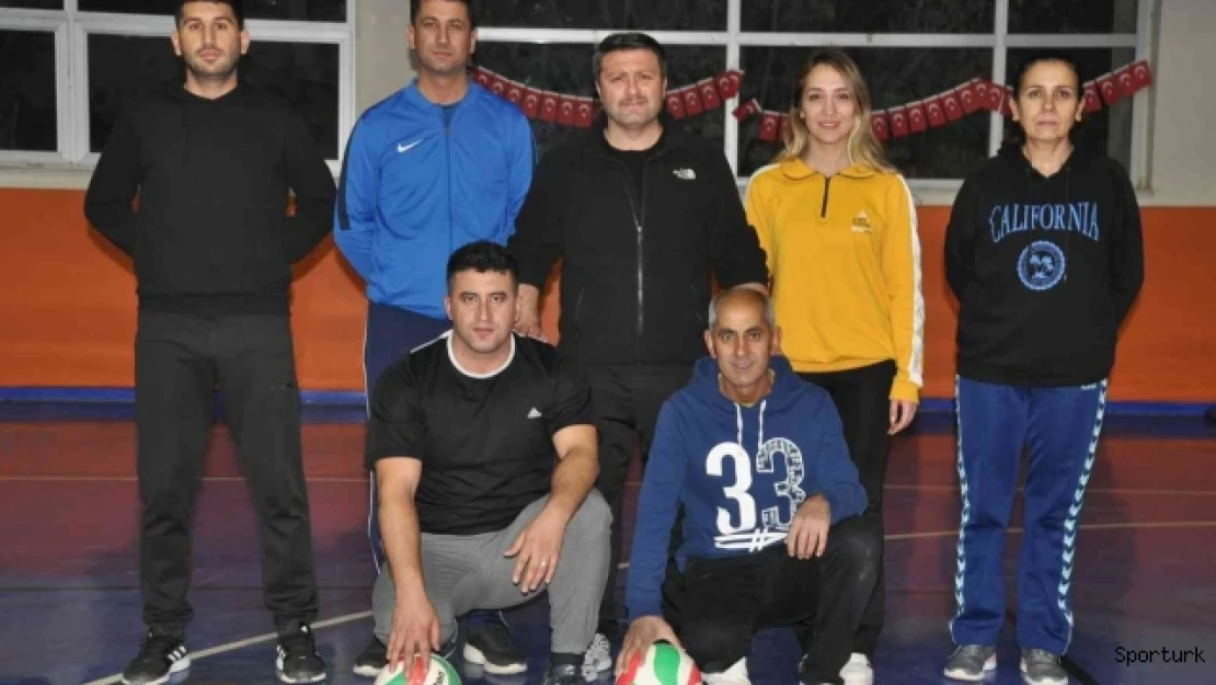 Kaymakam Ocak, voleybol turnuvasına oynadı
