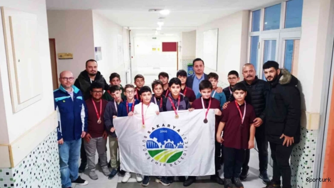 Sakarya Büyükşehir'in haltercileri finale damga vurdu