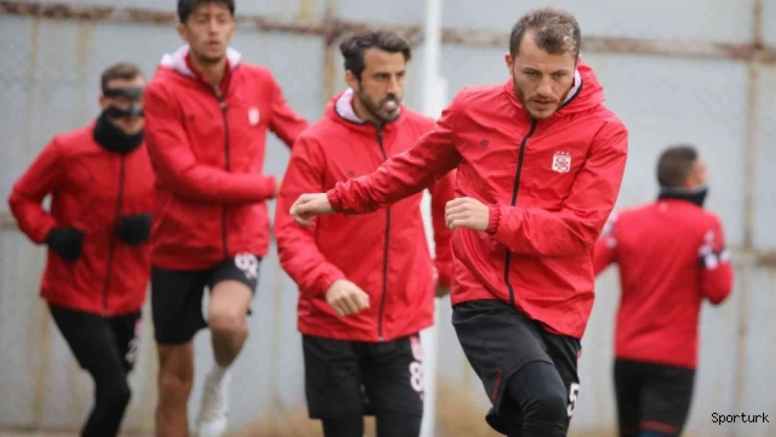 Sivasspor, Esenler Erok maçı hazırlıklarına başladı