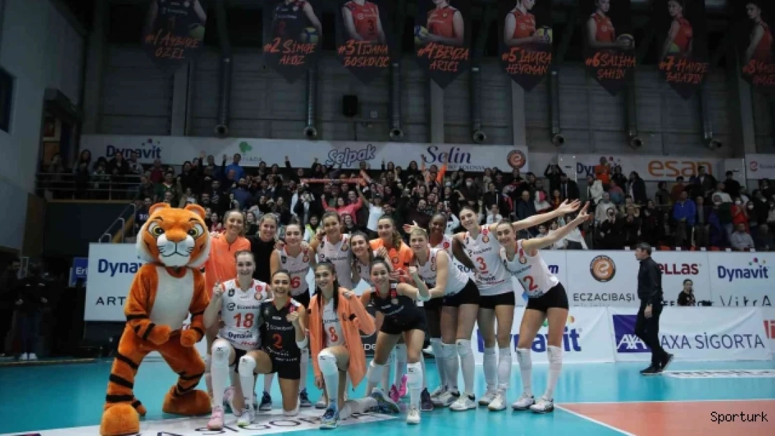 Sultanlar Ligi: Eczacıbaşı Dynavit: 3 - Kuzeyboru: 0