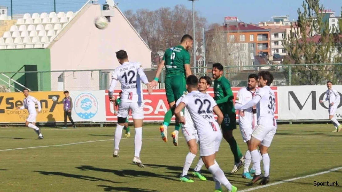 TFF 2. Lig: Sivas Belediyespor: 0 - Düzcespor: 0