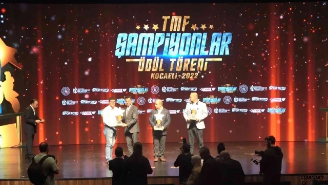Türkiye Motosiklet Federasyonu'ndan İHA'ya plaket