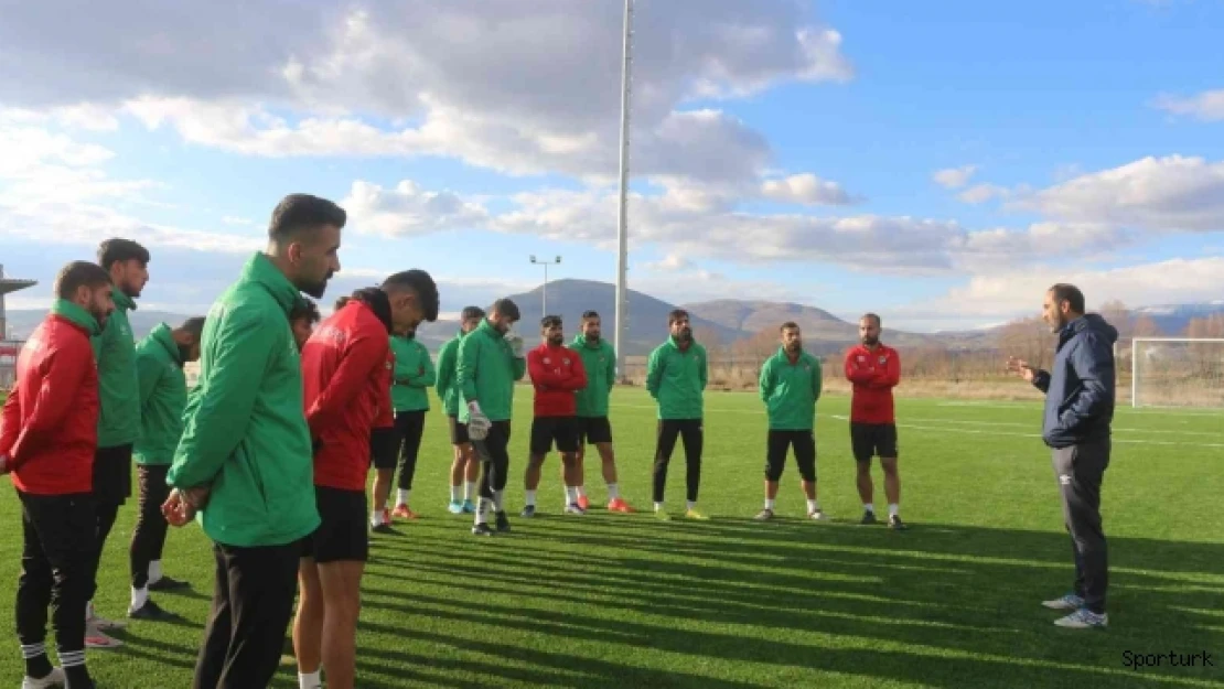 Varto Spor çim sahaya kavuştu