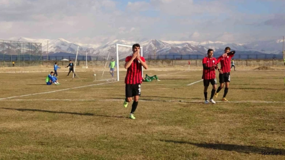 Yüksekova Belediye Spor: 3 - Kurtalan Spor: 2