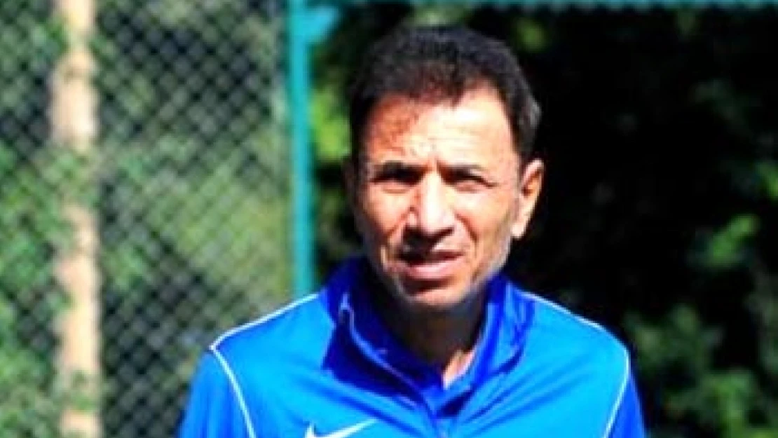 Akbulut 300'üncü maçına çıkıyor