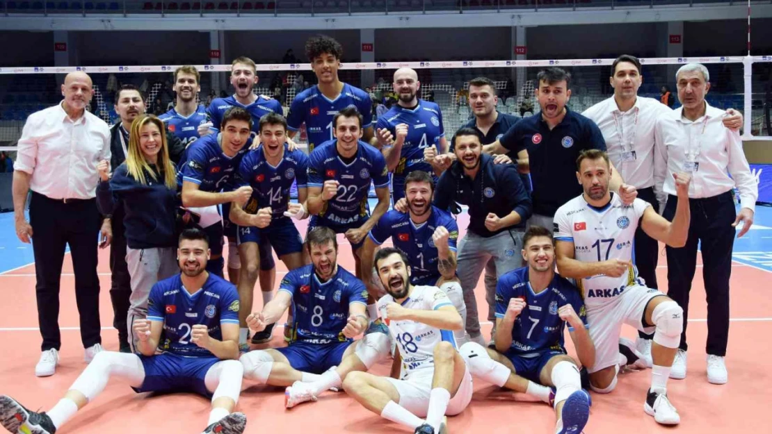Arkas Spor, yarı finalde