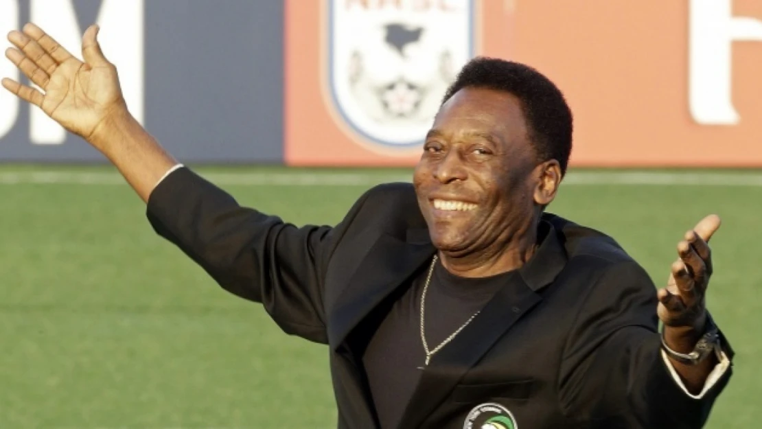 Dünya futbolunun acı günü: Pele hayatını kaybetti