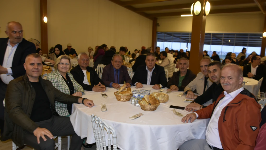 Erboy, Spor ve siyasi camiayı iftarda bir araya getirdi