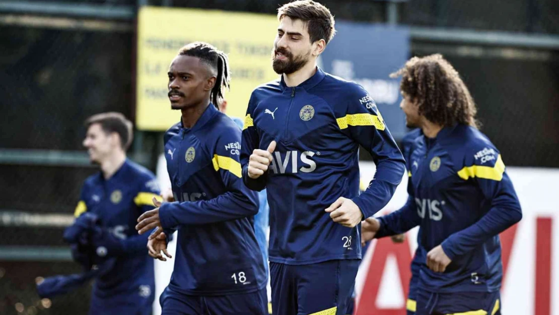 Fenerbahçe, Antalyaspor maçı hazırlıklarını sürdürdü