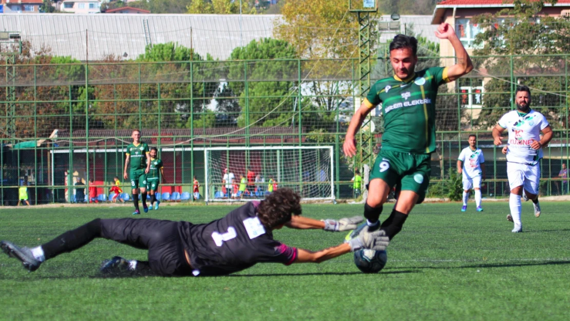 Gümüşsuyuspor zor yetişti 1-1