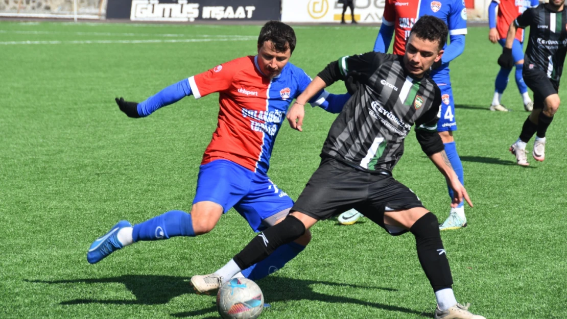 İsmail Düzgün'den Gol Şov, Silivrispor, Tepecikspor'u 7-1 mağlup etti