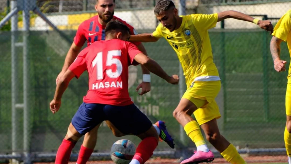 Küçükçekmece Sinopspor farklı turladı 7-3