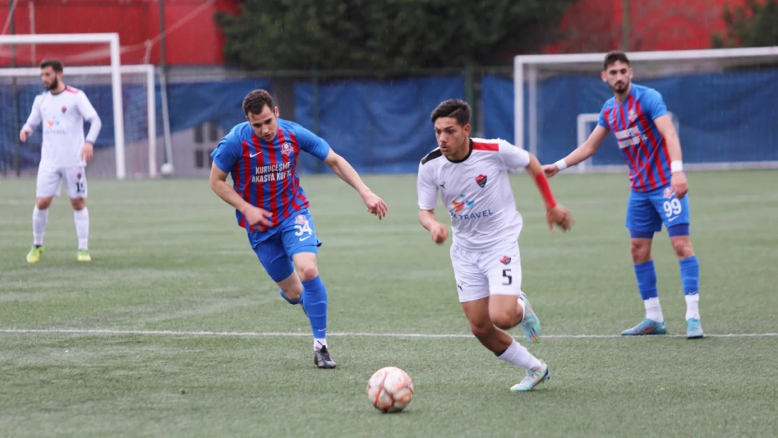 Kuruçeşmespor Kuştepespor'un umutlarını bitirdi