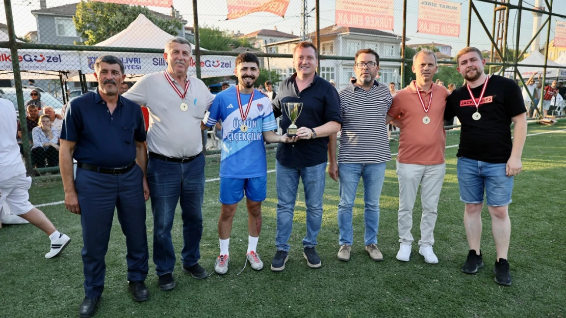 Mandıra'da şampiyonun kupası Balcıoğlu'ndan