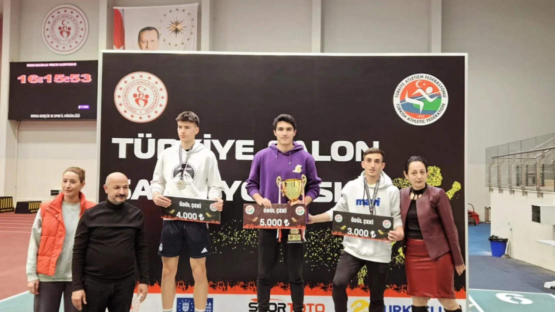 Özgürcan Türkiye Şampiyonu