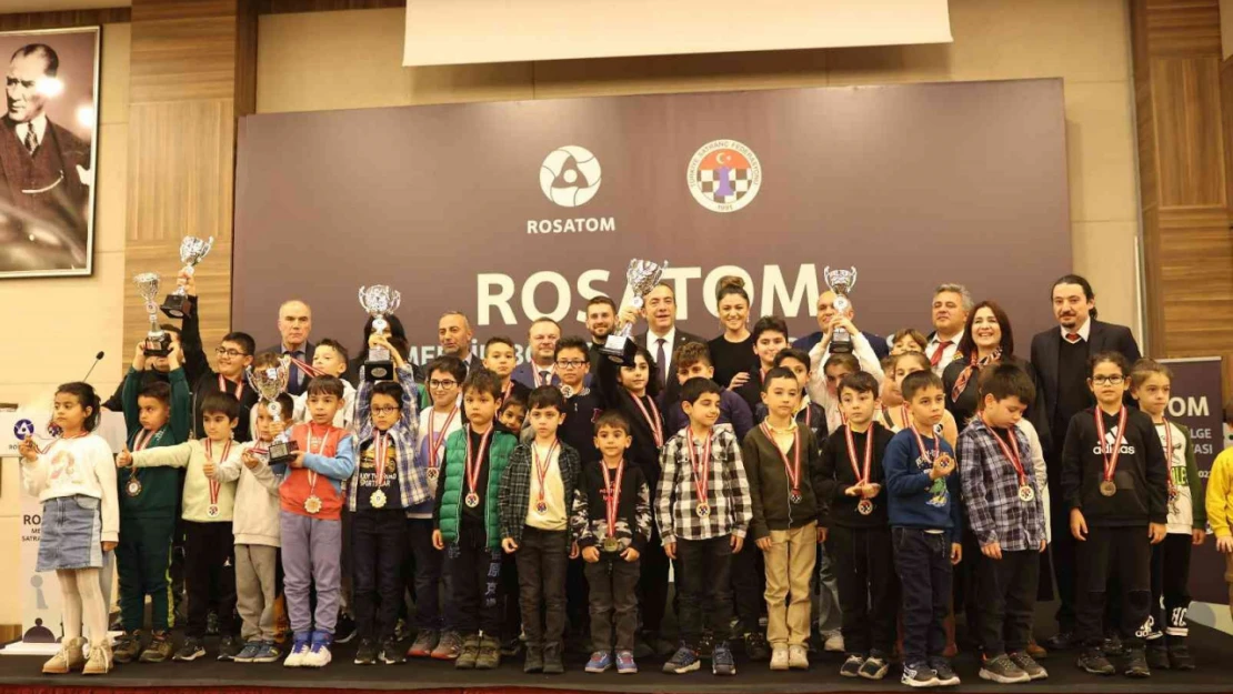 ROSATOM Mersin Bölge Satranç Turnuvası'nda şampiyonlar belli oldu