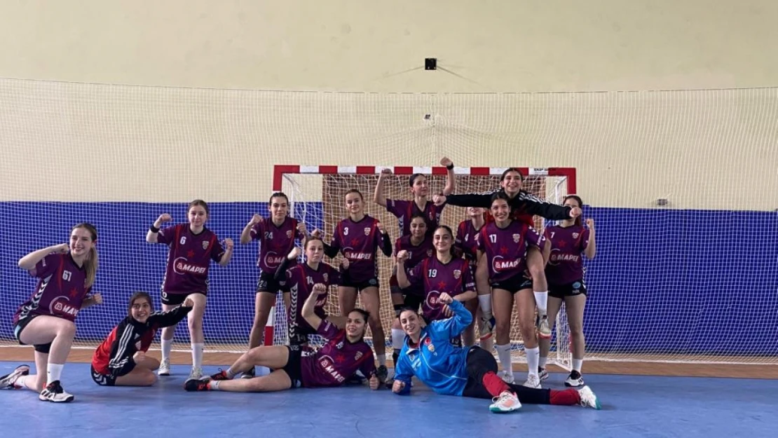 Silivri'nin kızları 1. Lig yolunda