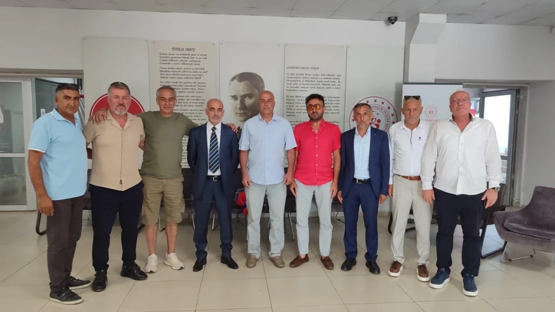 Silivrispor'dan İlçe Spor Müdürü Dağıstanlı'ya Ziyaret