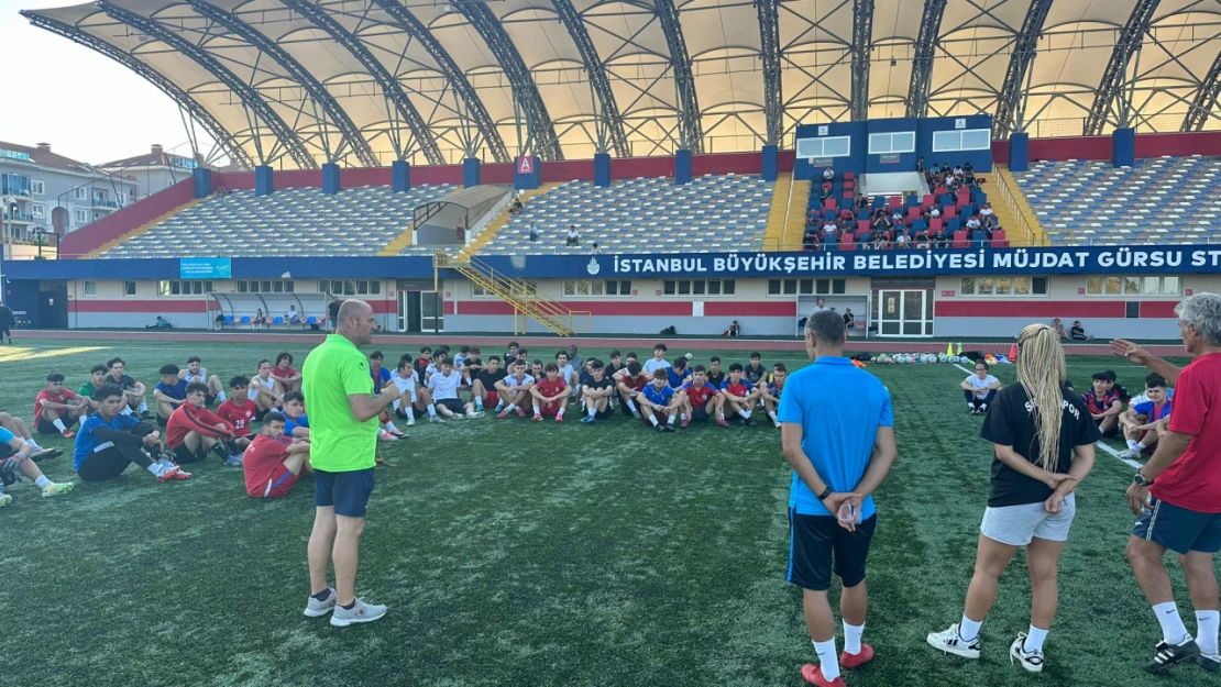Silivrispor'un altyapıları arı gibi çalışıyor
