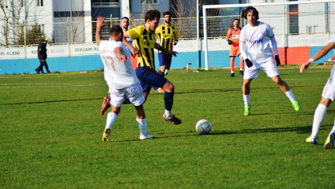 Sinopspor ikinci yarıya yenilgi ile başladı 2-0