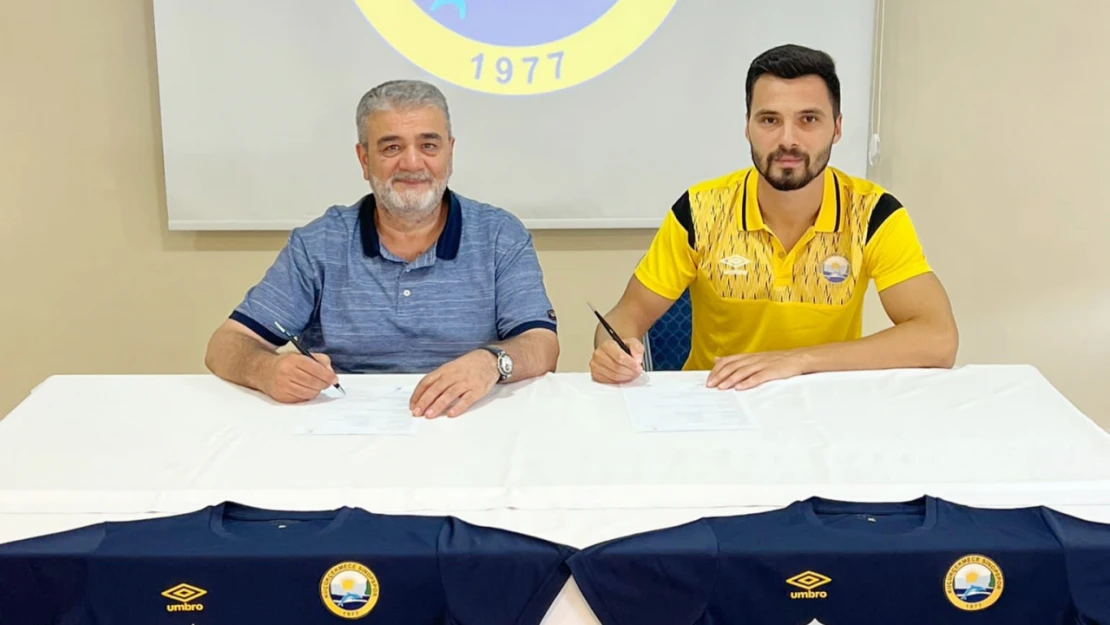 Sinopspor yeni transferini açıkladı