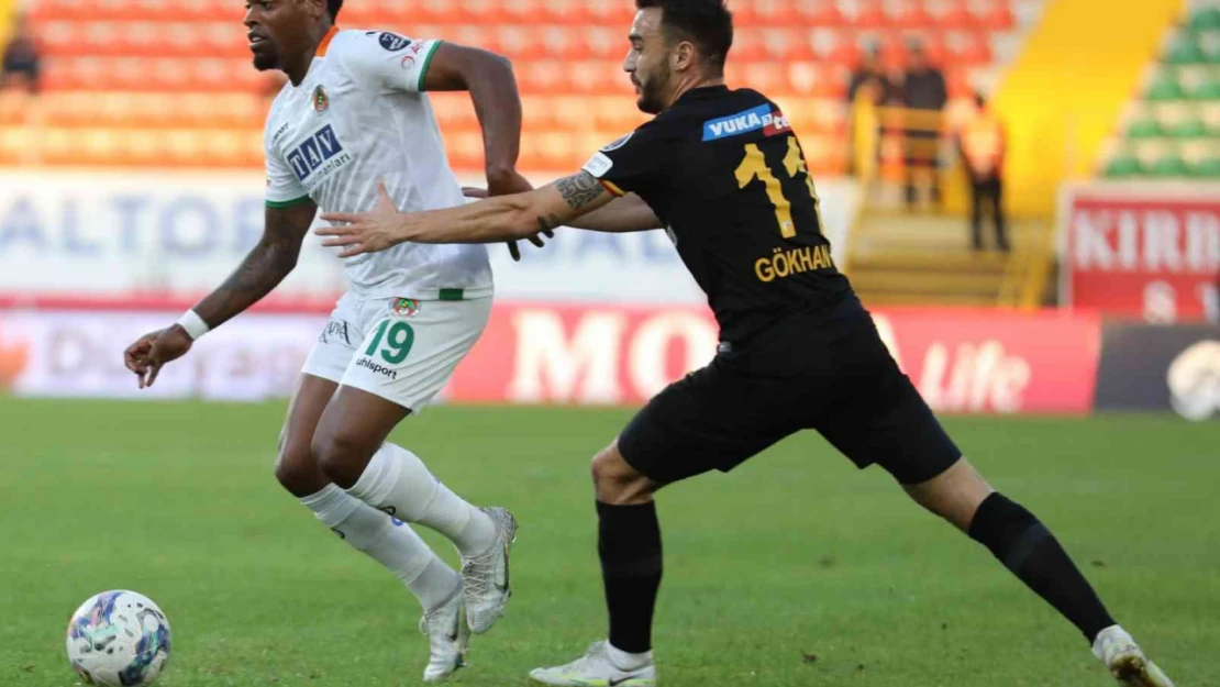 Spor Toto Süper Lig: Alanyaspor: 2 - Kayserispor: 0 (İlk yarı)