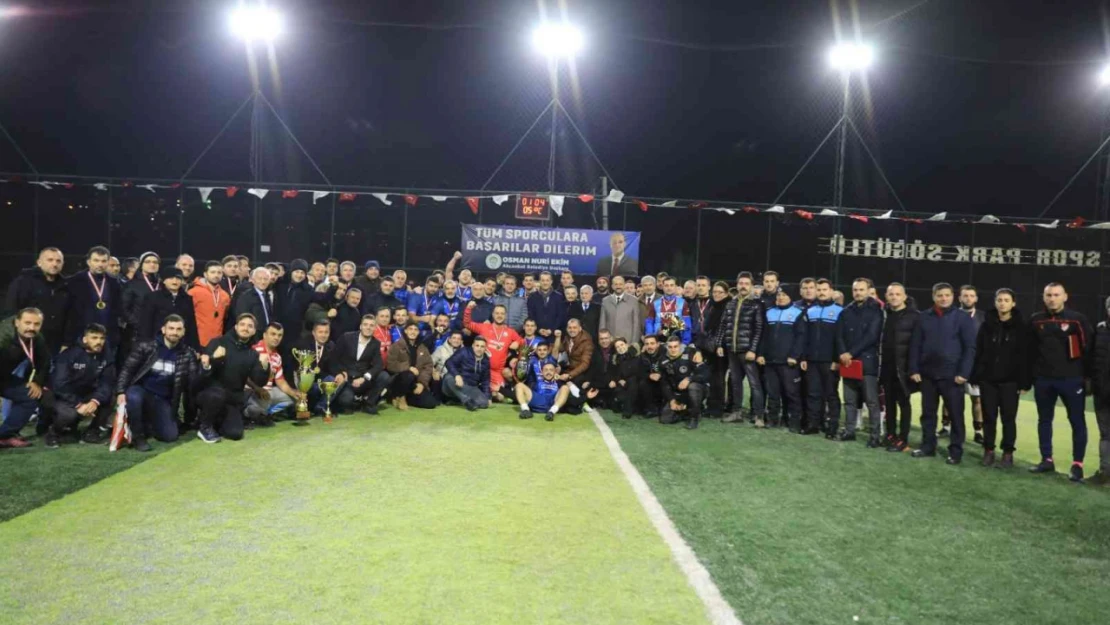 Trabzon'da belediyeler arası futbol turnuvası düzenlendi