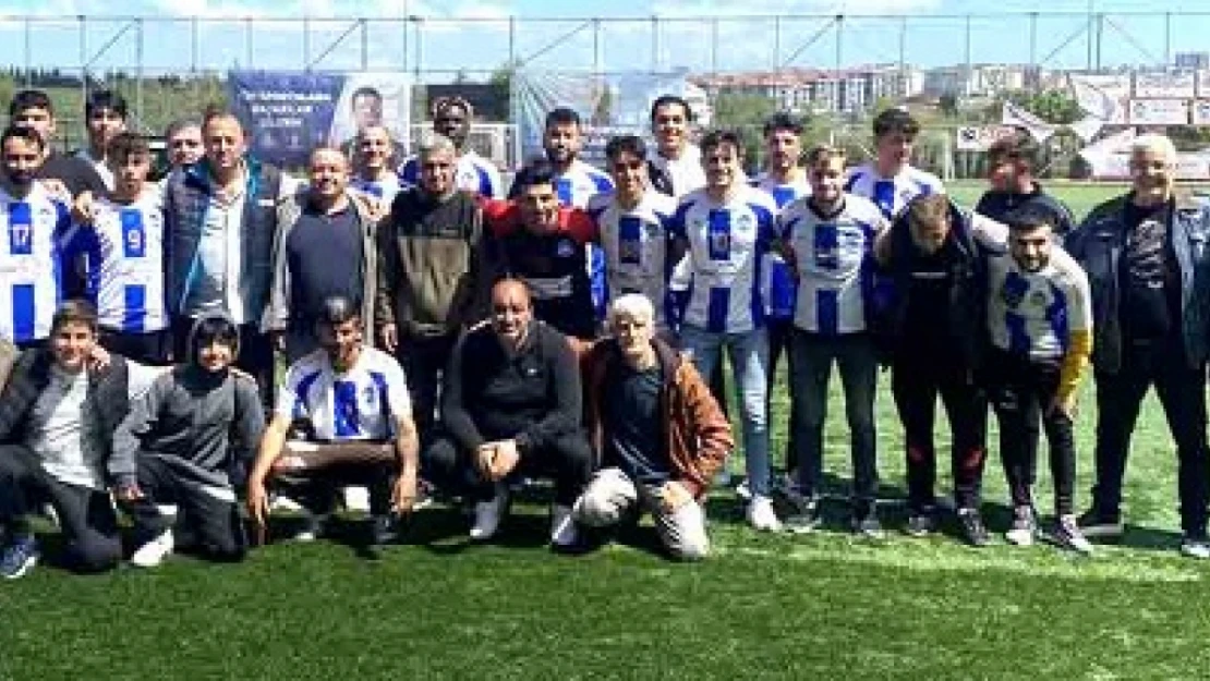 Uzunoğlu, 4 takımın da şansı devam ediyor