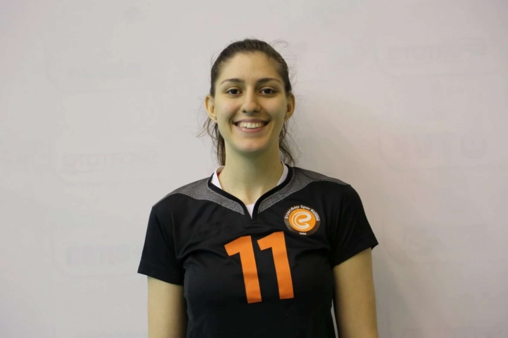 Eczacıbaşı Spor Kulübü, genç oyuncularını kiralıyor