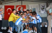 Sayalarspor'un Minik Yıldızları Şampiyonluğu Köyde Kutladı