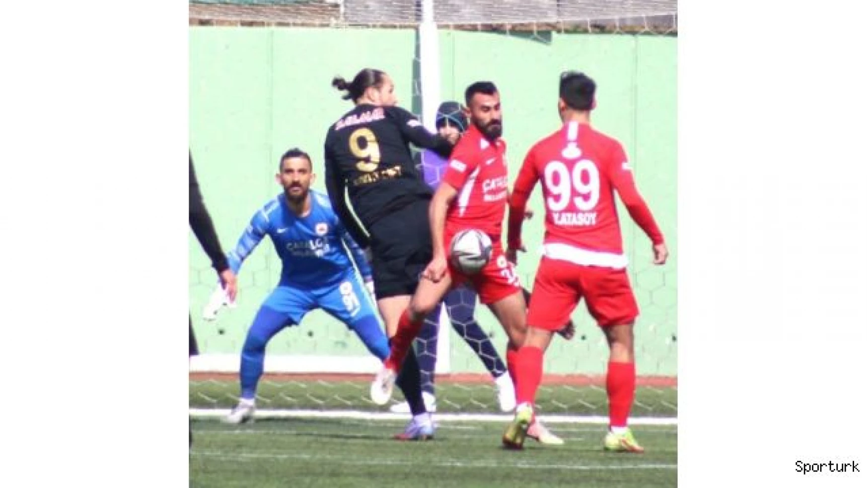 Hakem Çatalcaspor'u resmen doğradı 1-1 