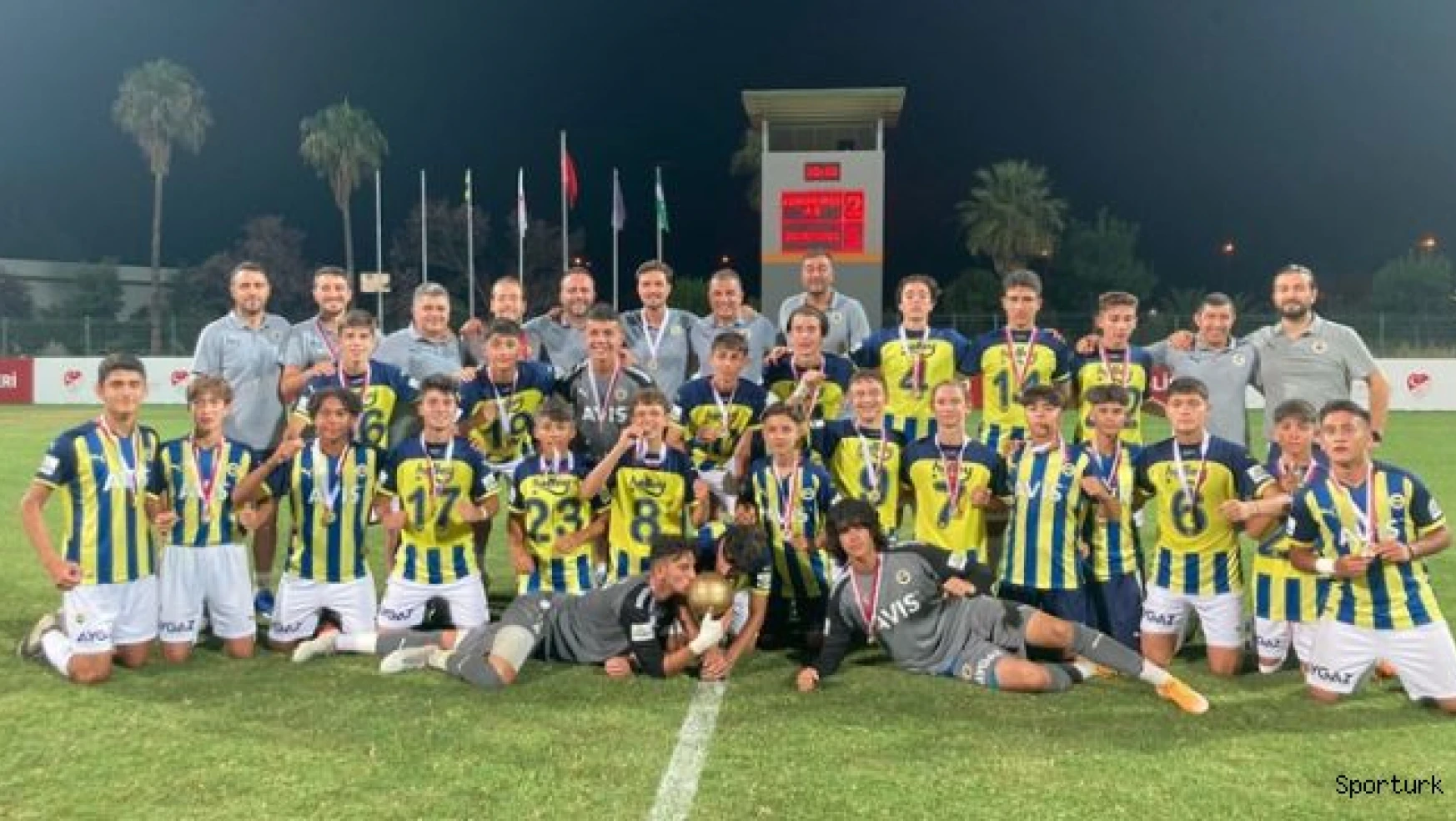 Elit U15 Gelişim Ligi şampiyonu Fenerbahçe A.Ş. oldu