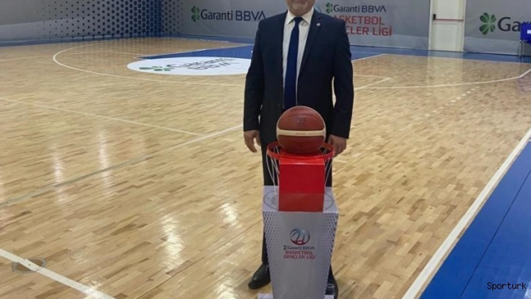 Erkekler Cumhurbaşkanlığı Basketbol Kupası Finali'nin Eskişehir'de oynanması için müracaatlarda bulunuldu