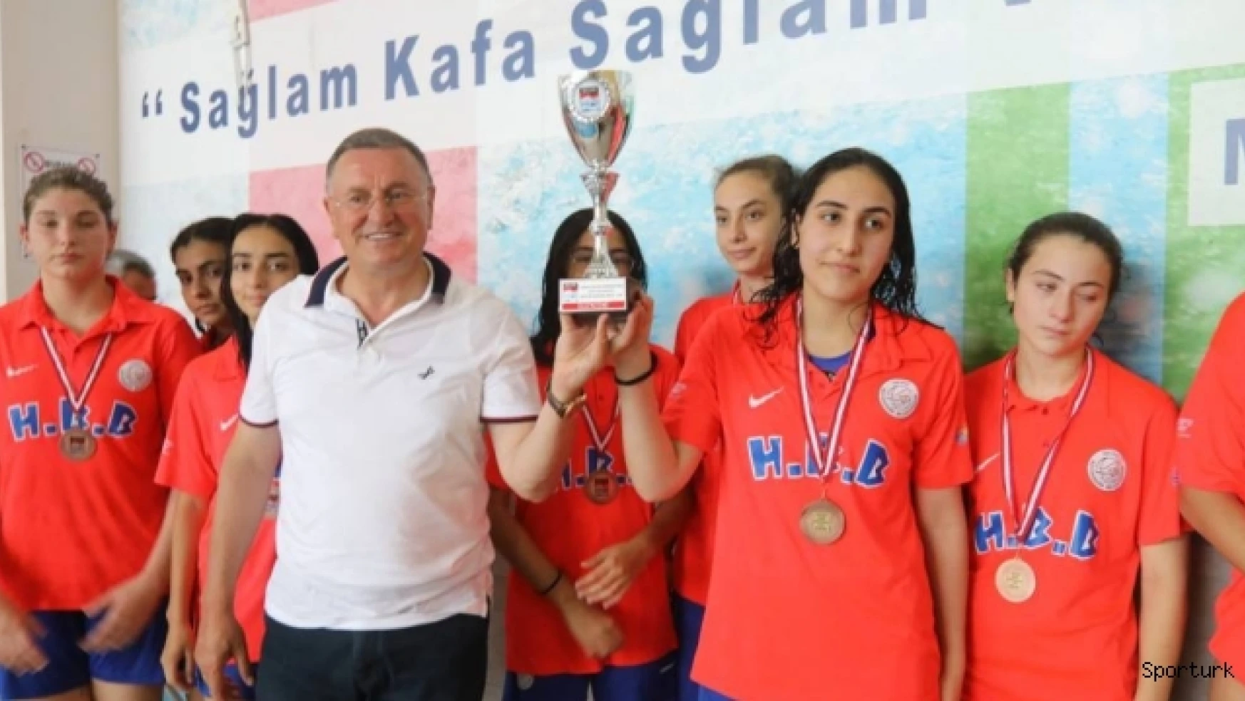 Hatay Büyükşehir Belediyespor Kadın Sutopu Takımı 1. Lig'e yükseldi