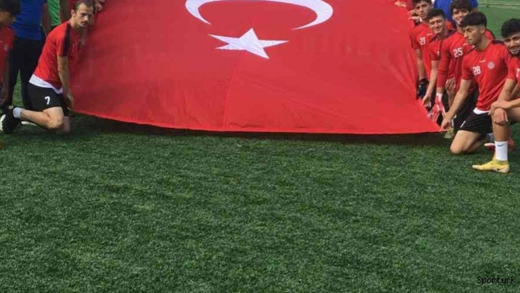 Zonguldak Kömürspor Zafer Bayramı'nı kutladı