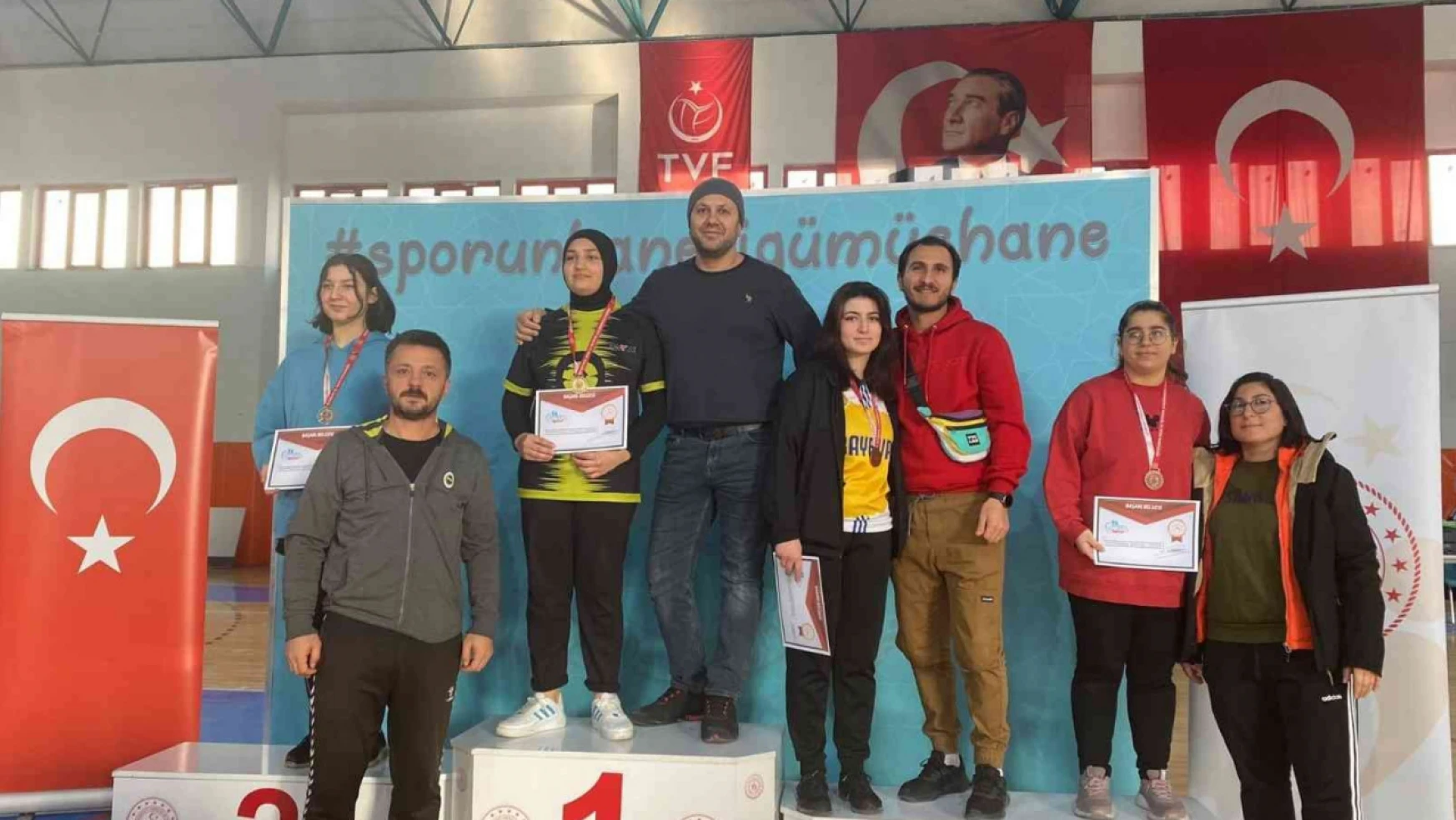 Bayburt bilek güreşinde Türkiye finallerinde