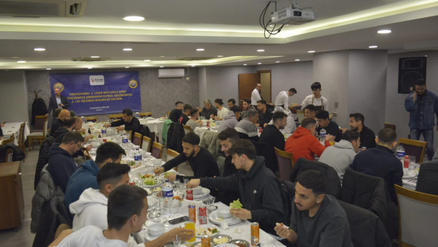 Selahattin Ercan 'dan Futbolculara moral yemeği
