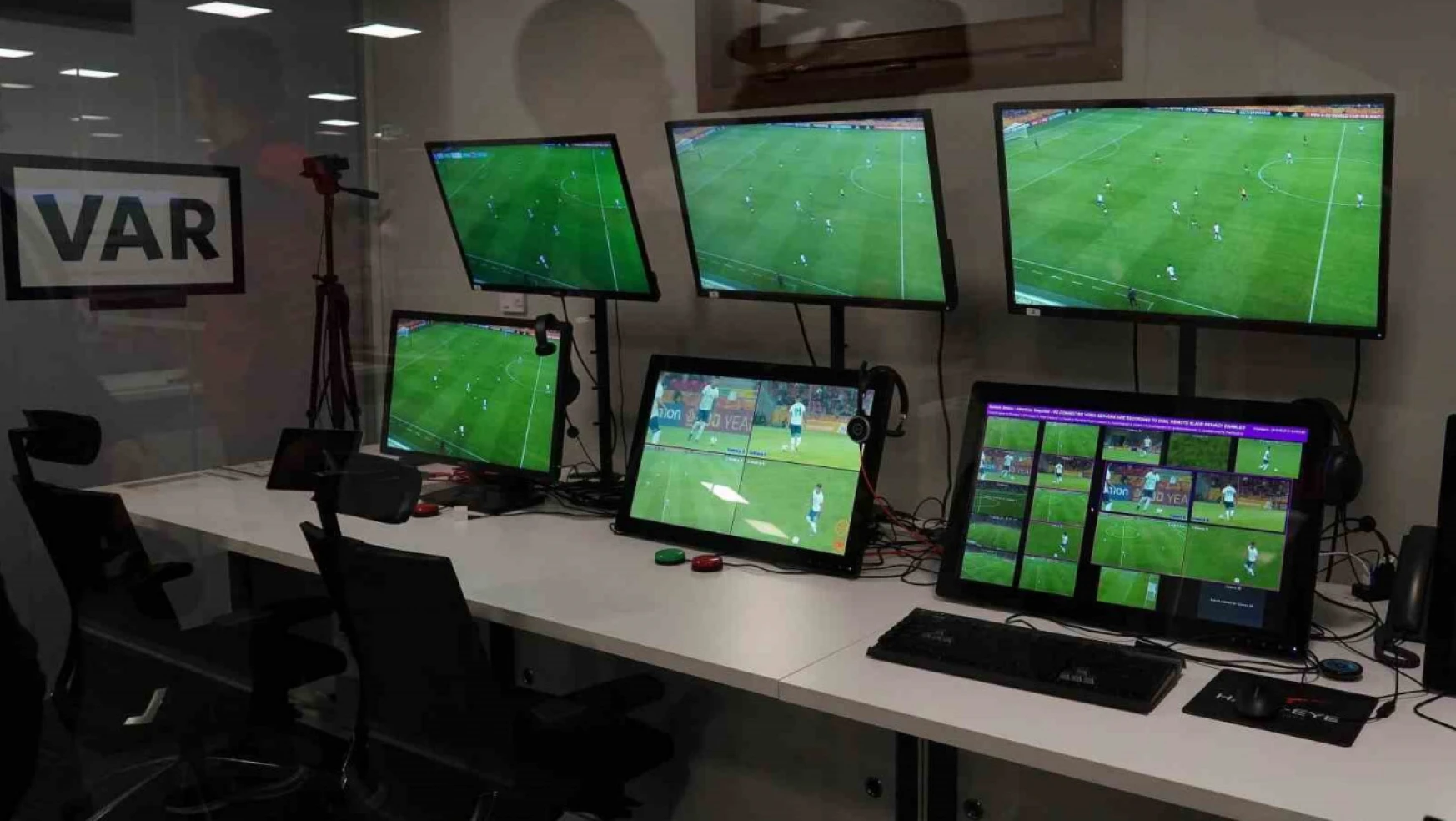 Süper Lig'de yabancı Video Yardımcı Hakemi (VAR) uygulaması başlayacak