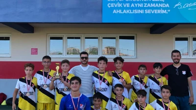 Silivri Türk Ocakları'ndan Yıldızlara destek: Minikler Sahada, Duygular Zirvede