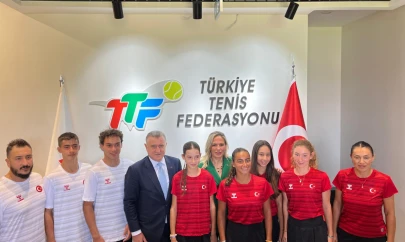 Milli Tenisçi İrem Kurt, Ankara Tenis Merkezi açılışında