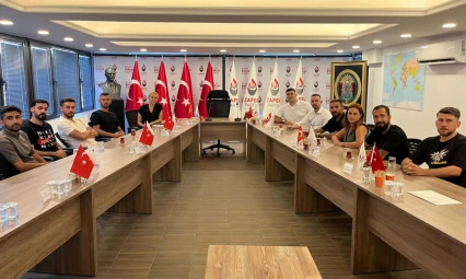 Zafer Partisi'nden TFF'ye Çağrı: '25 Yaş Üstü Futbolcular Mağdur Edilmesin'
