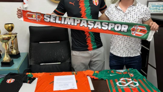 Selimpaşaspor'da bombalar patlamaya devam ediyor