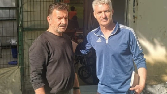 Kenar'dan Sarı kardeşlere destek