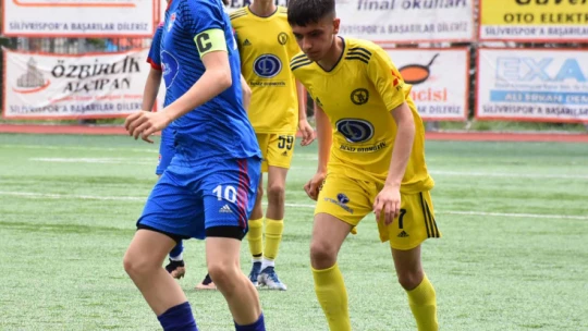 Silivrispor'un gençleri farka koştu 8-0