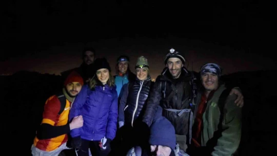 Doğa tutkunları 2022'yi 10 kilometrelik gece yürüyüşüyle noktaladı