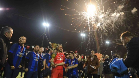 Trabzon'da belediyeler arası futbol turnuvası düzenlendi