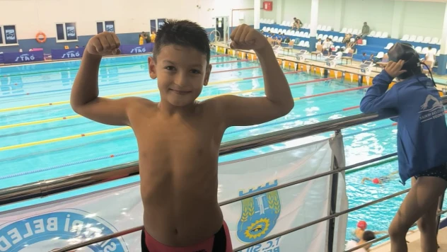 Silivrili minik yüzücü Rüzgar Yusuf Karadağ'tan büyük başarı