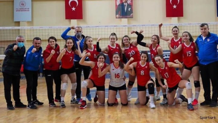 Filenin şimşekleri evinde ilk galibiyetini aldı