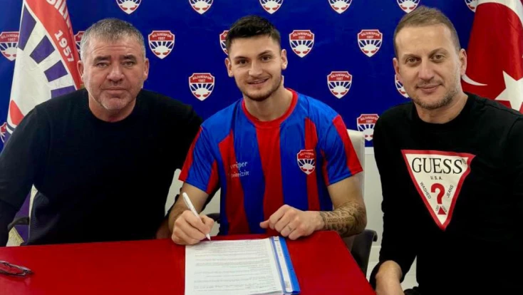 Dursun Batuhan Kuru Silivrispor’da