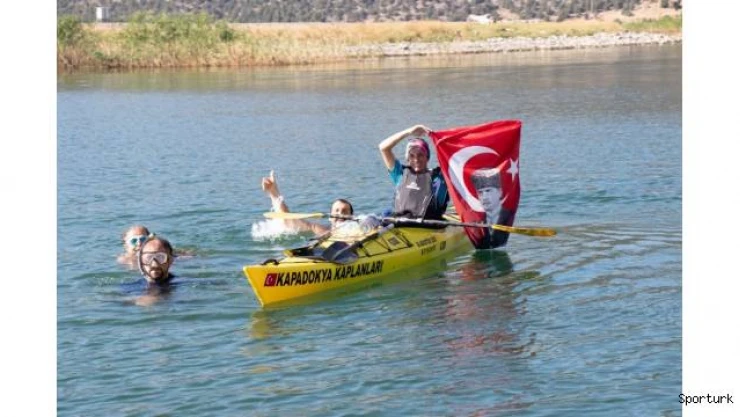 Beyşehir Gölünde 30 Ağustos coşkusu